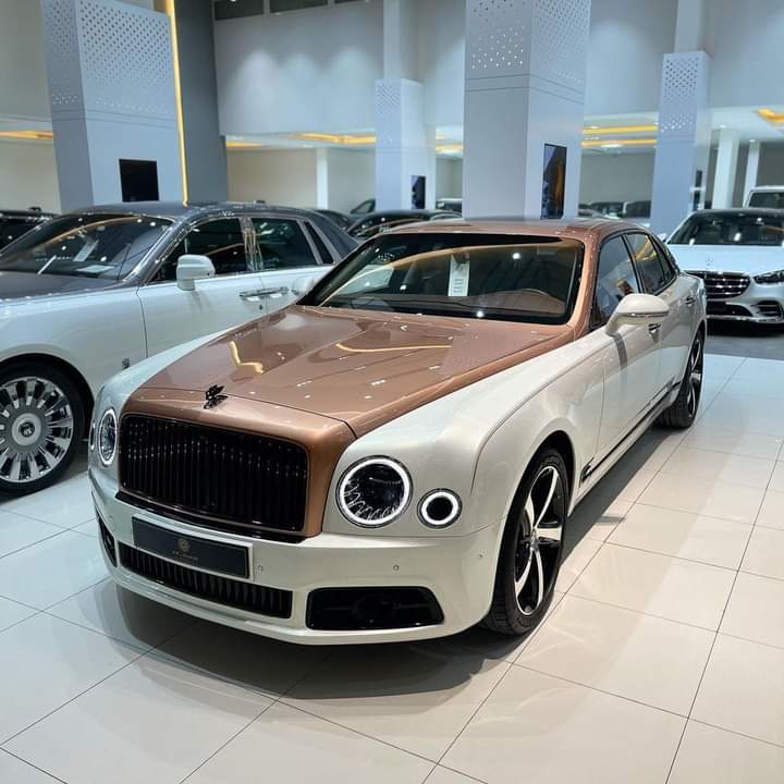 Bentley Mulsanne : la voiture du parfait gentleman à anglaise avec toute sa finesse et son élégance légendaire, Africars24