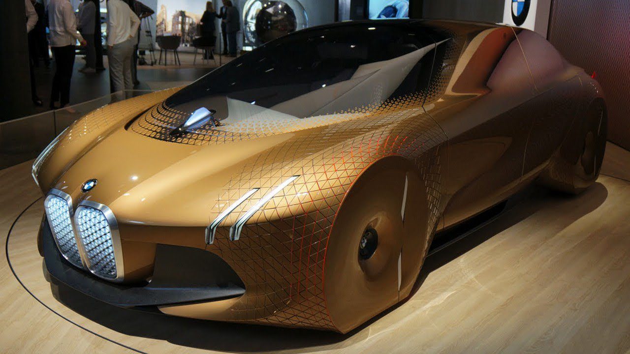 La BMW Vision Next 100 : la plus spectaculaire des voitures&#8230; 100 ans d&rsquo;avance sur son époque, Africars24