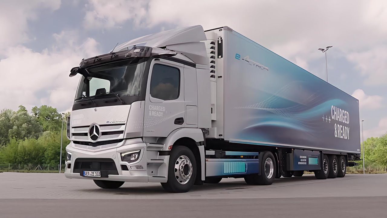 Mercedes eActros 300 2023 : ce nouveau tracteur étoilé, dispose d’une autonomie électrique hallucinante Mercedes eActros 300 2023 : ce nouveau tracteur étoilé, dispose d’une autonomie électrique hallucinante, Africars24