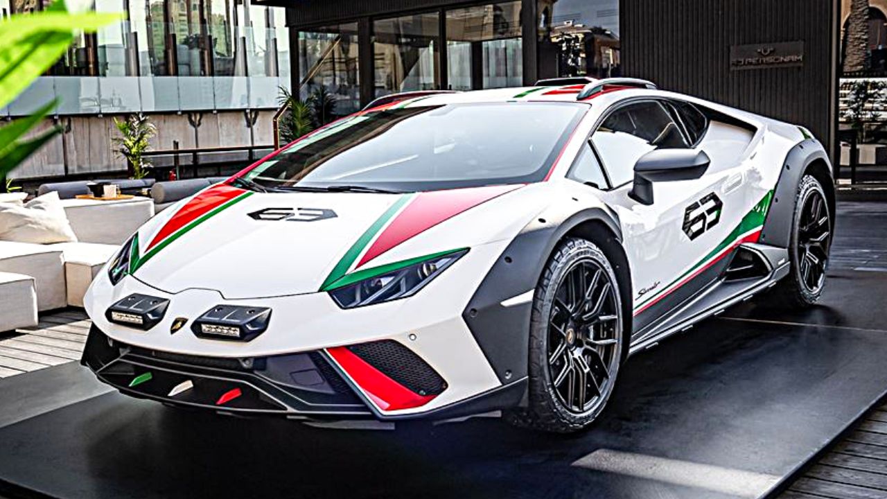 La Huracan Sterrato est exposée dans l&rsquo;oasis de luxe flottante de Lamborghini au Qatar, Africars24