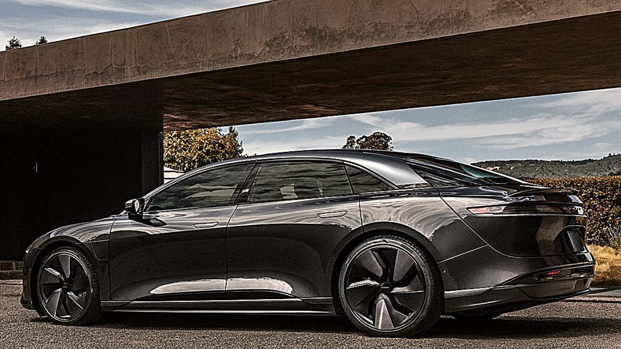 Lucid Air passe à 1200 ch avec un nouveau modèle de haute performance Sapphire pour 2023 Lucid Air passe à 1200 ch avec un nouveau modèle de haute performance Sapphire pour 2023, Africars24