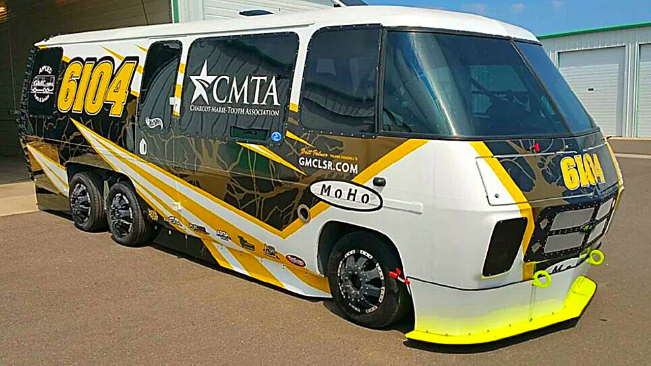 Ce GMC Kingsley est le camping-car de classe A le plus rapide au monde et il est maintenant à vendre !, Africars24
