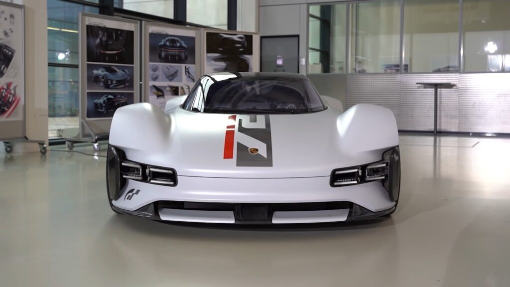 Jimmy B. pilote la véritable Porsche Vision GT, Africars24