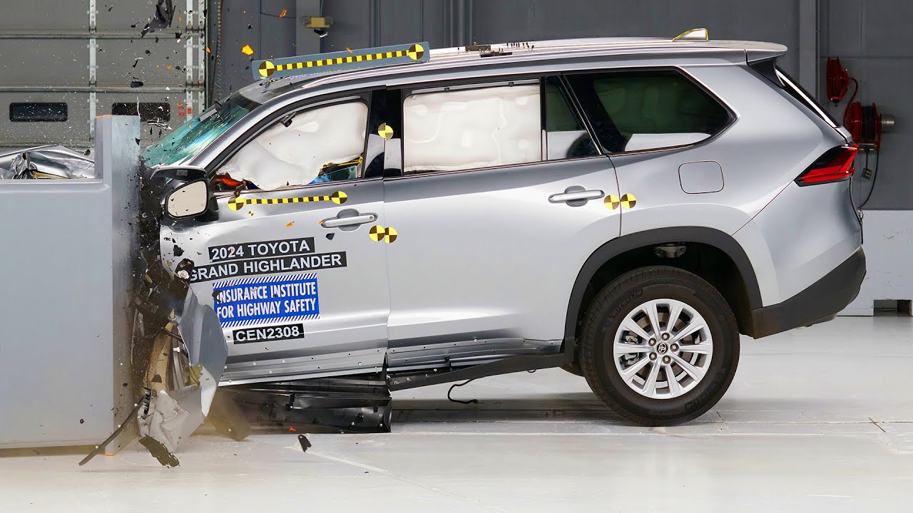 Le Toyota Grand Highlander 2024 obtient des résultats mitigés aux crash tests Le Toyota Grand Highlander 2024 obtient des résultats mitigés aux crash tests, Africars24